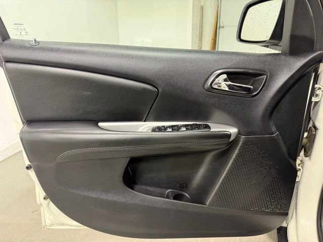 Used 2018 Dodge Journey SE w/ Popular Equipment Group FWD image 10