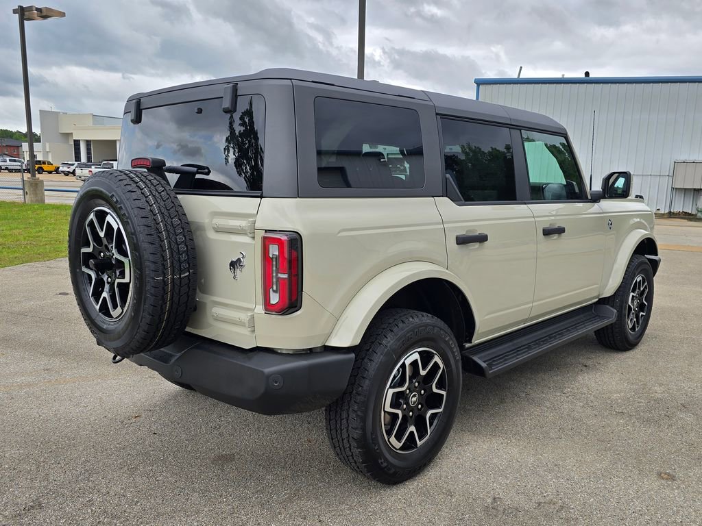 New 2026 Ford Bronco Outer Banks image 7