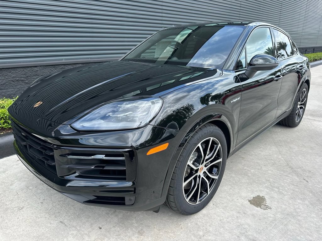 Used 2026 Porsche Cayenne E-Hybrid Coupe AWD/4WD image 7