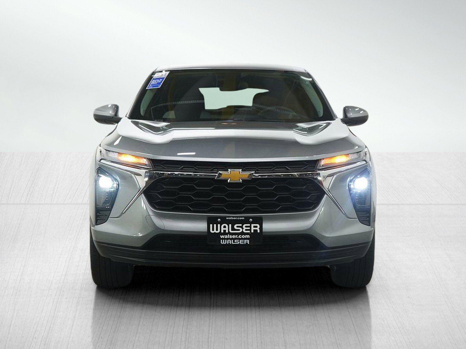 Used 2024 Chevrolet Trax LS w/ LS Convenience Package image 8