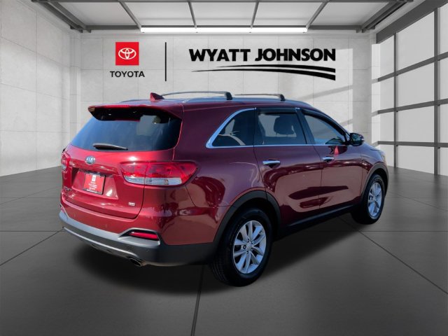 Used 2017 Kia Sorento FWD w/ LX Convenience Package image 7