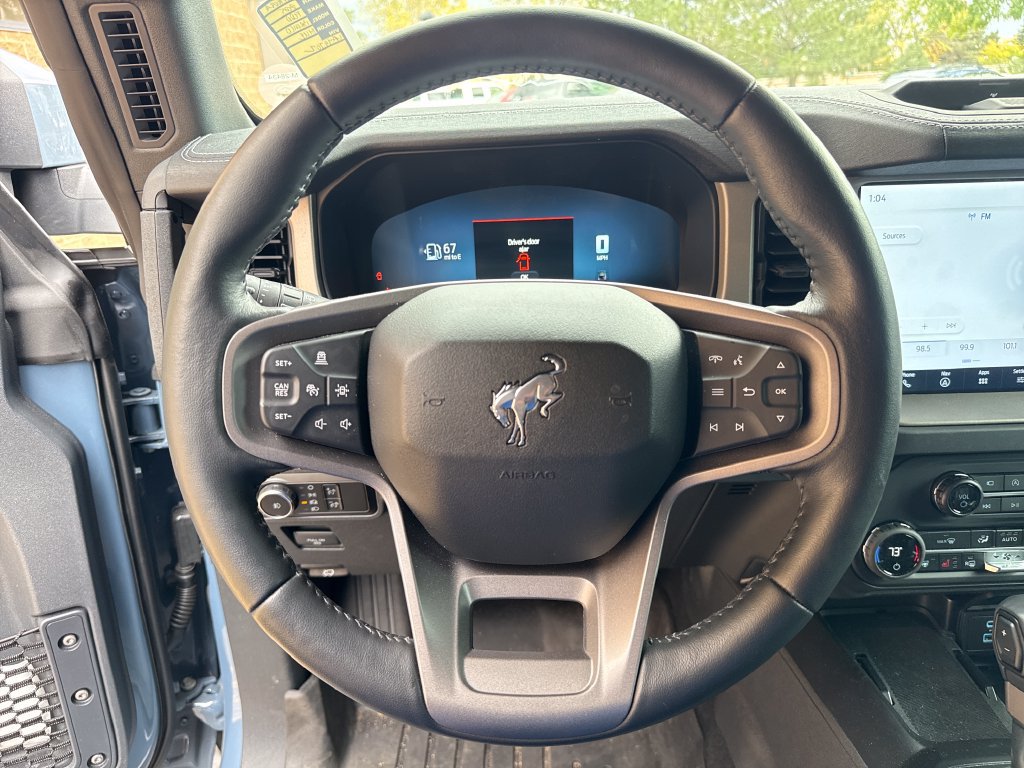 Used 2025 Ford Bronco Outer Banks w/ Sasquatch Package AWD/4WD image 16