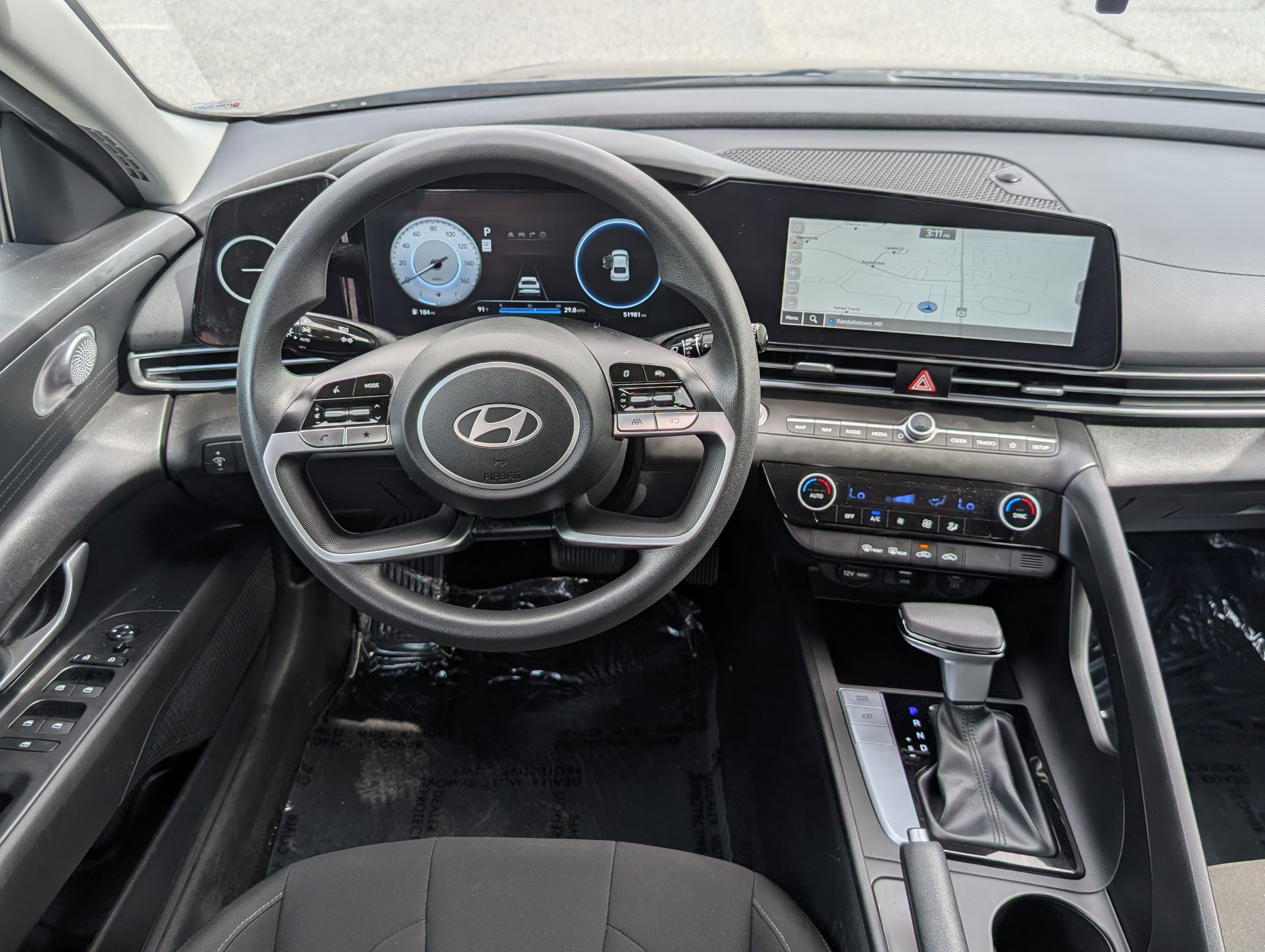 Used 2024 Hyundai Elantra SEL FWD image 15
