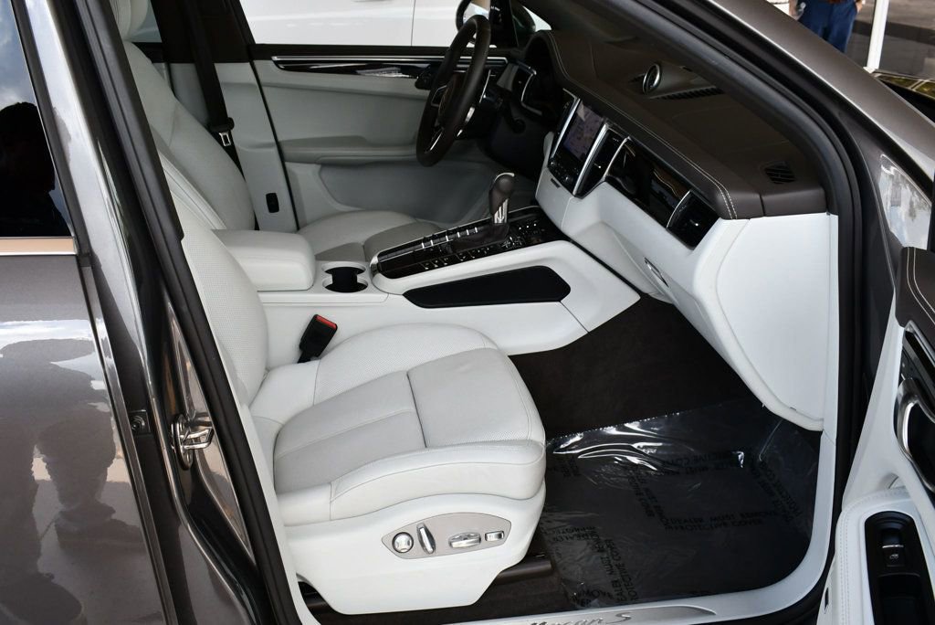 Used 2017 Porsche Macan S image 46