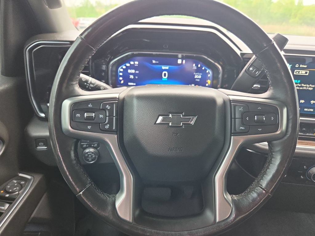 Certified 2022 Chevrolet Silverado 1500 RST AWD/4WD image 13