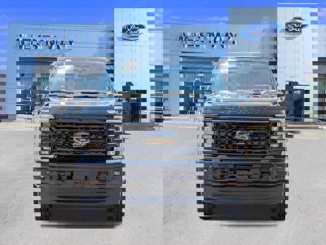 New 2026 Ford F350 Lariat w/ Black Appearance Package image 7