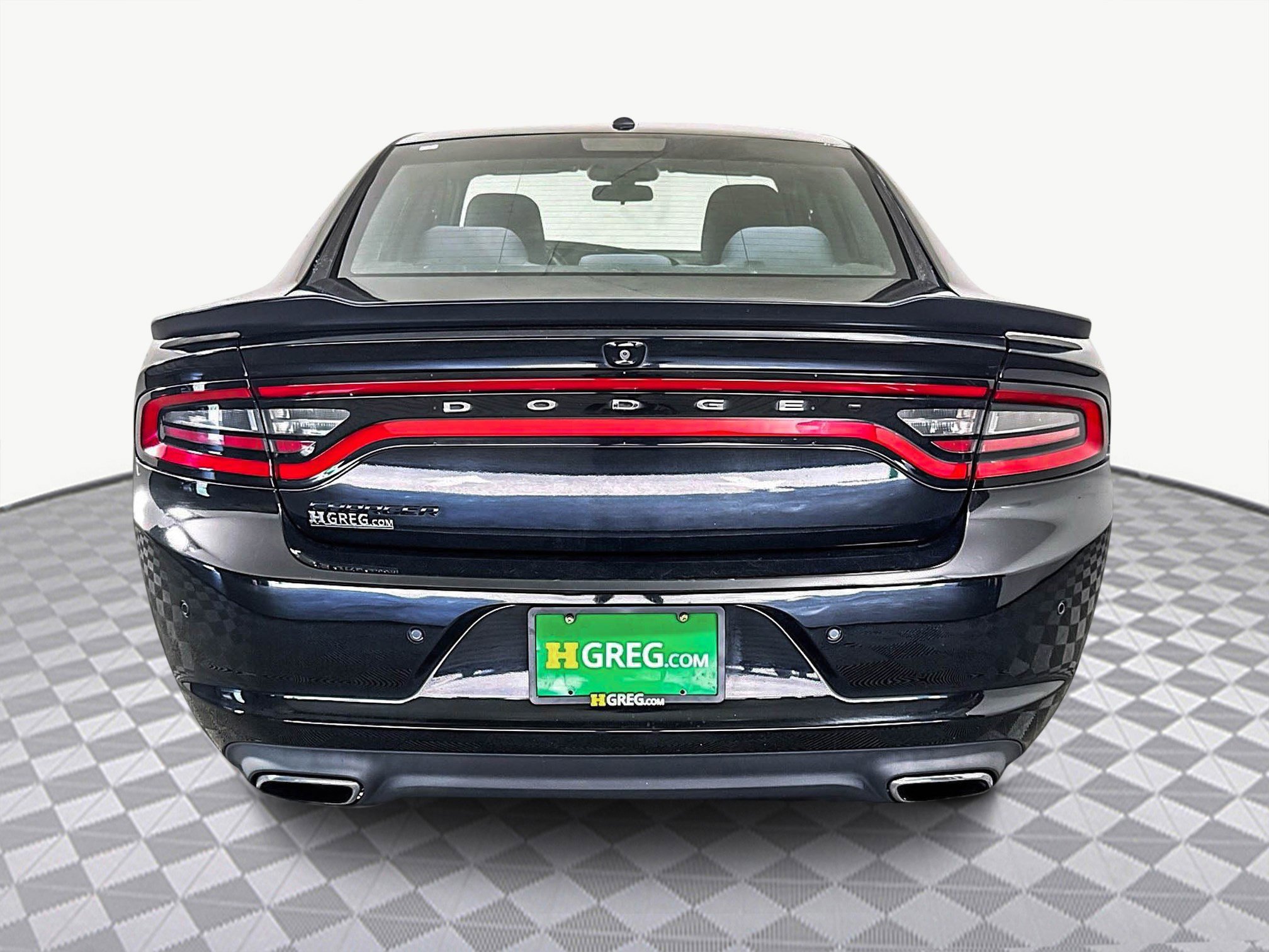 Used 2018 Dodge Charger SXT w/ Blacktop Package image 7