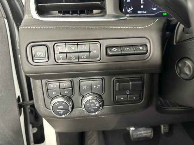 Used 2024 GMC Yukon XL Denali Ultimate image 19