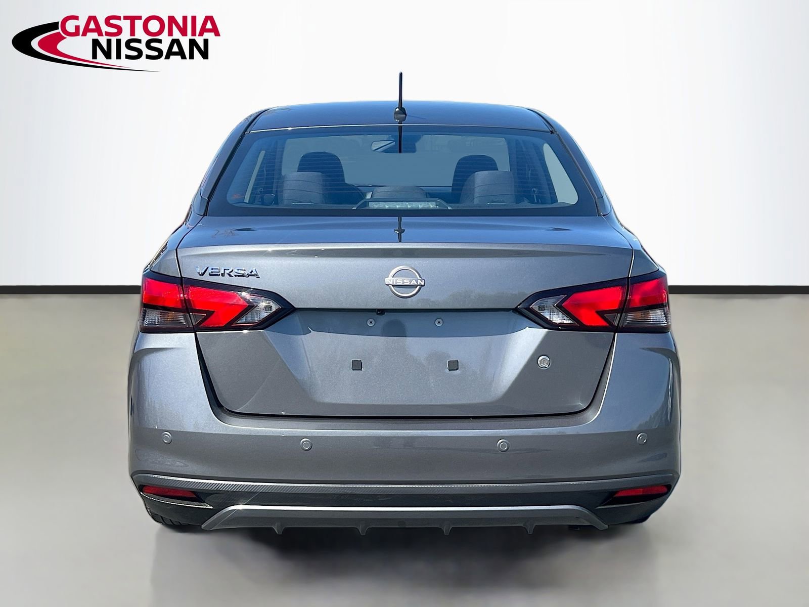 Used 2025 Nissan Versa S w/ Trunk Package image 7