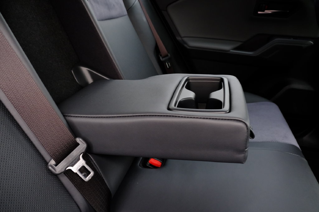 New 2026 Toyota RAV4 XSE AWD/4WD image 38