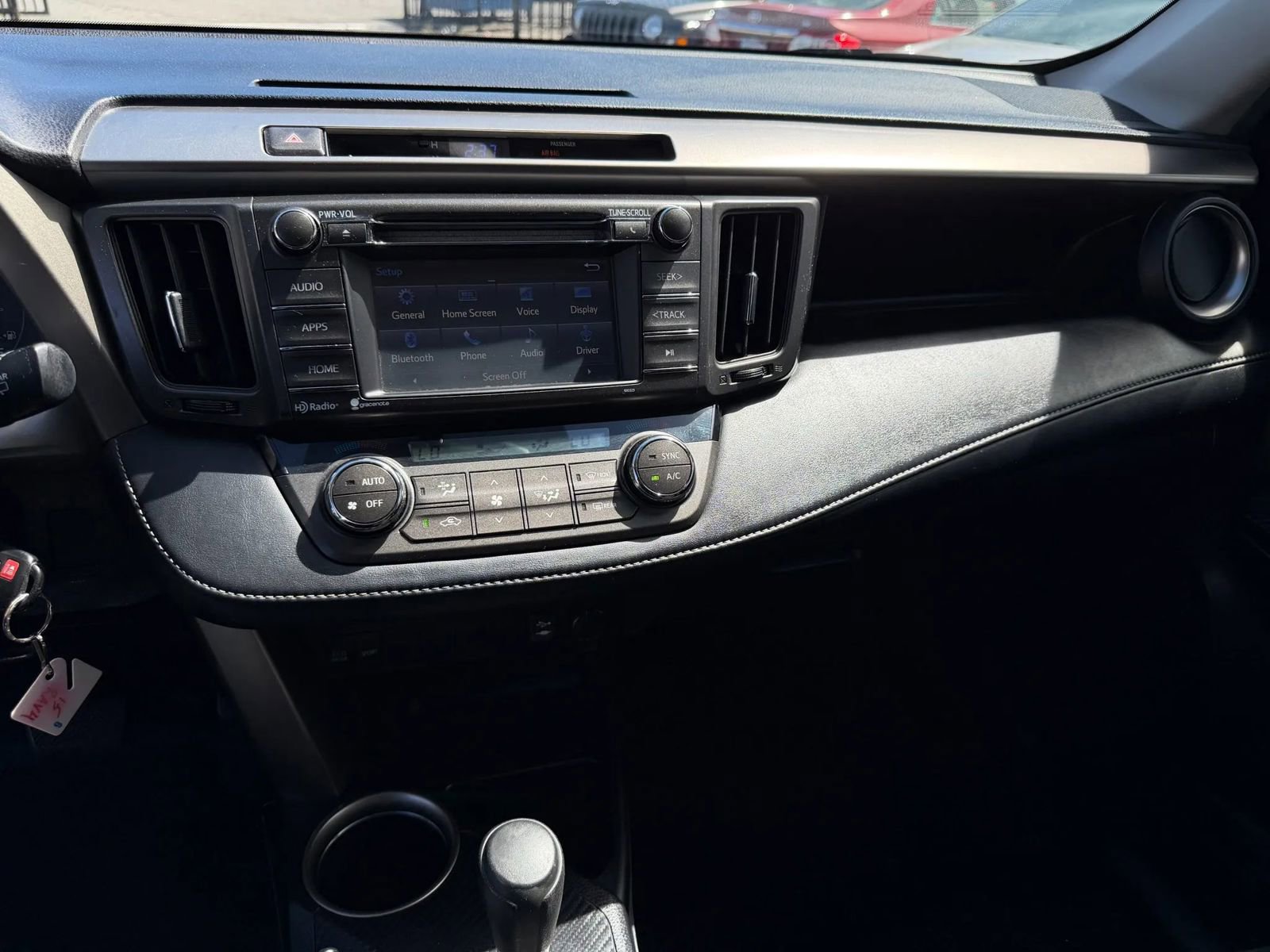 Used 2015 Toyota RAV4 XLE FWD image 33