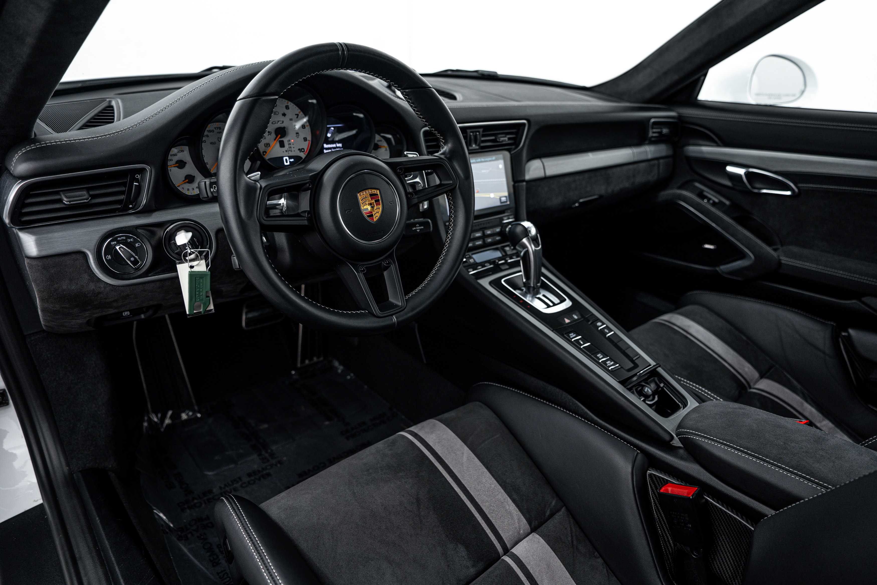 Certified 2018 Porsche 911 GT3 image 4