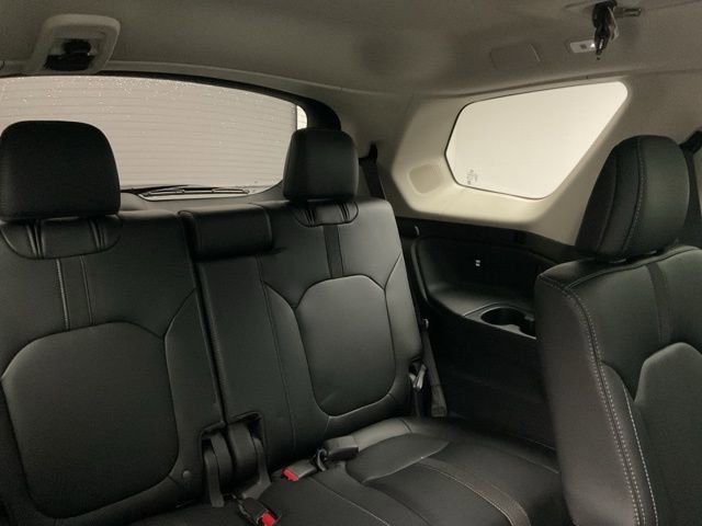 Used 2025 Honda Pilot Touring image 30