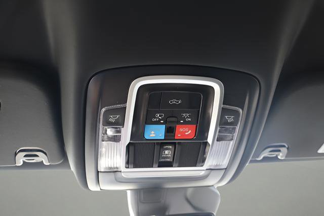 New 2026 RAM 1500 RHO w/ Bed Utility Group image 27