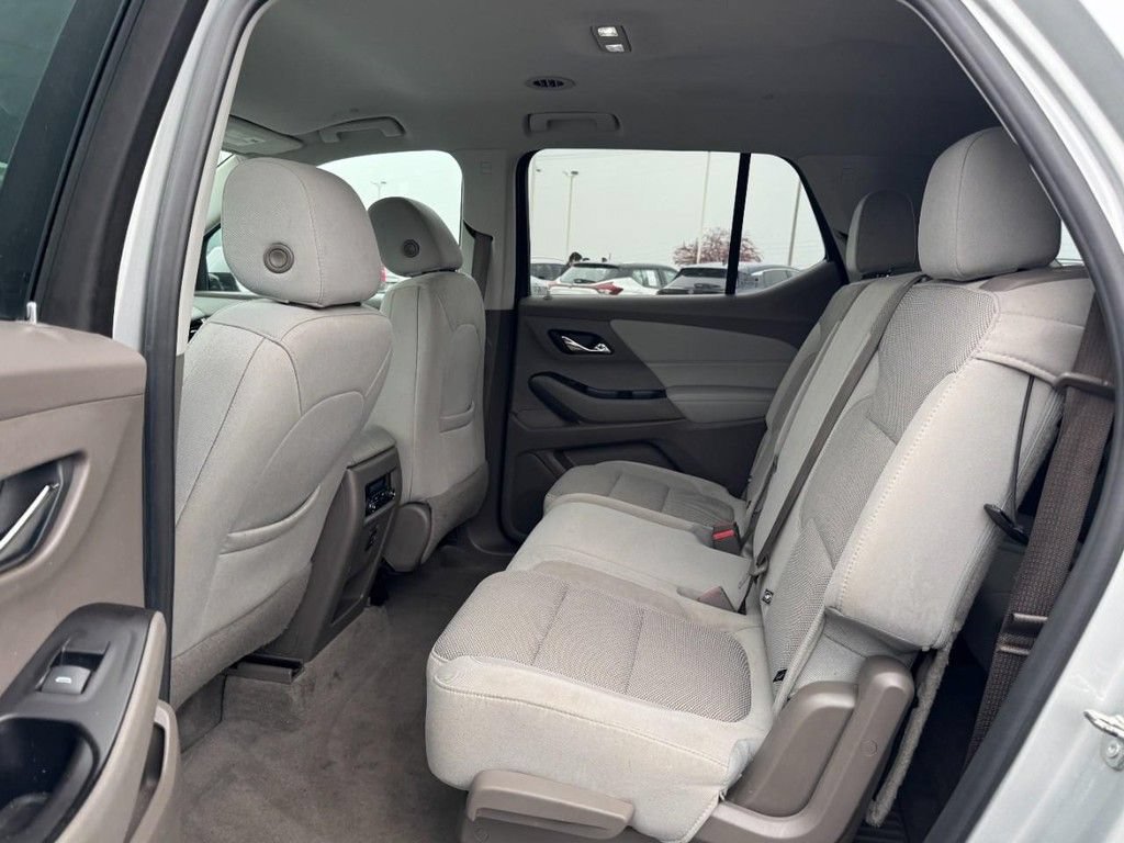 Used 2019 Chevrolet Traverse LT FWD image 10