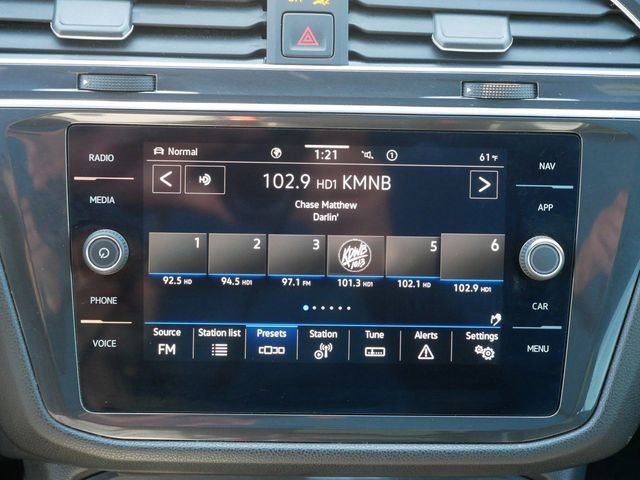 Certified 2023 Volkswagen Tiguan SEL R-Line image 28