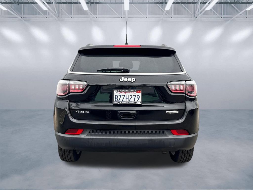 Certified 2022 Jeep Compass Latitude image 5
