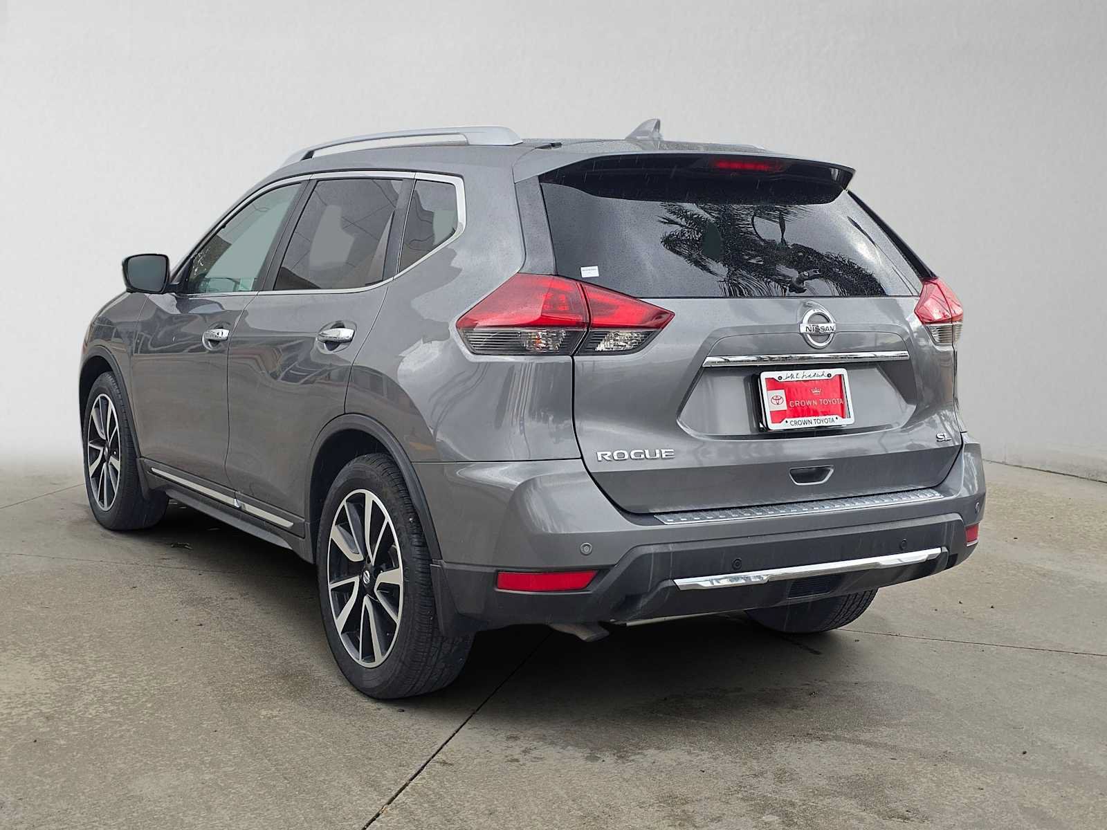 Used 2019 Nissan Rogue SL w/ Premium Package FWD image 5