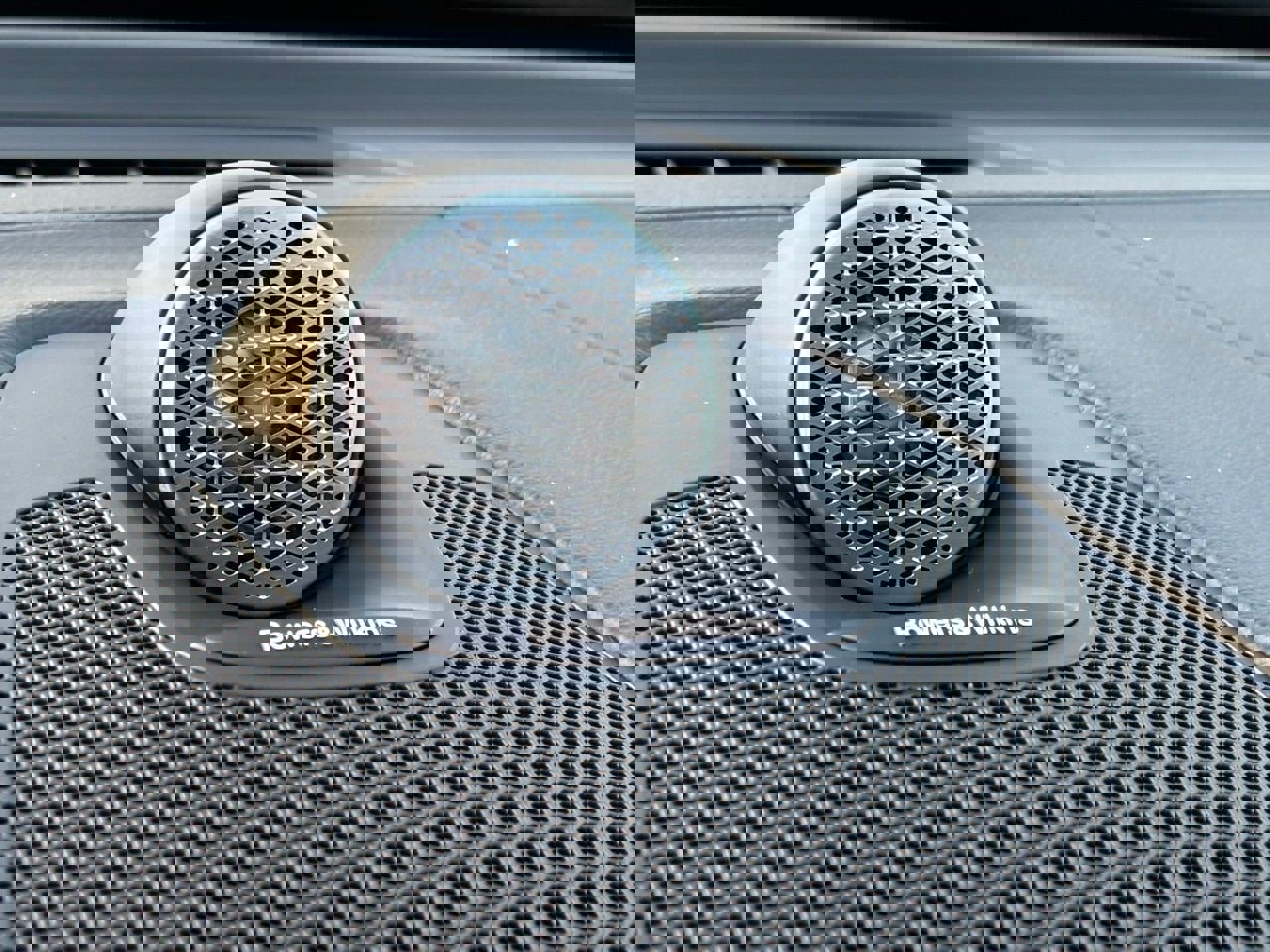 New 2026 Volvo XC60 B5 Ultra w/ Protection Package Premier image 16