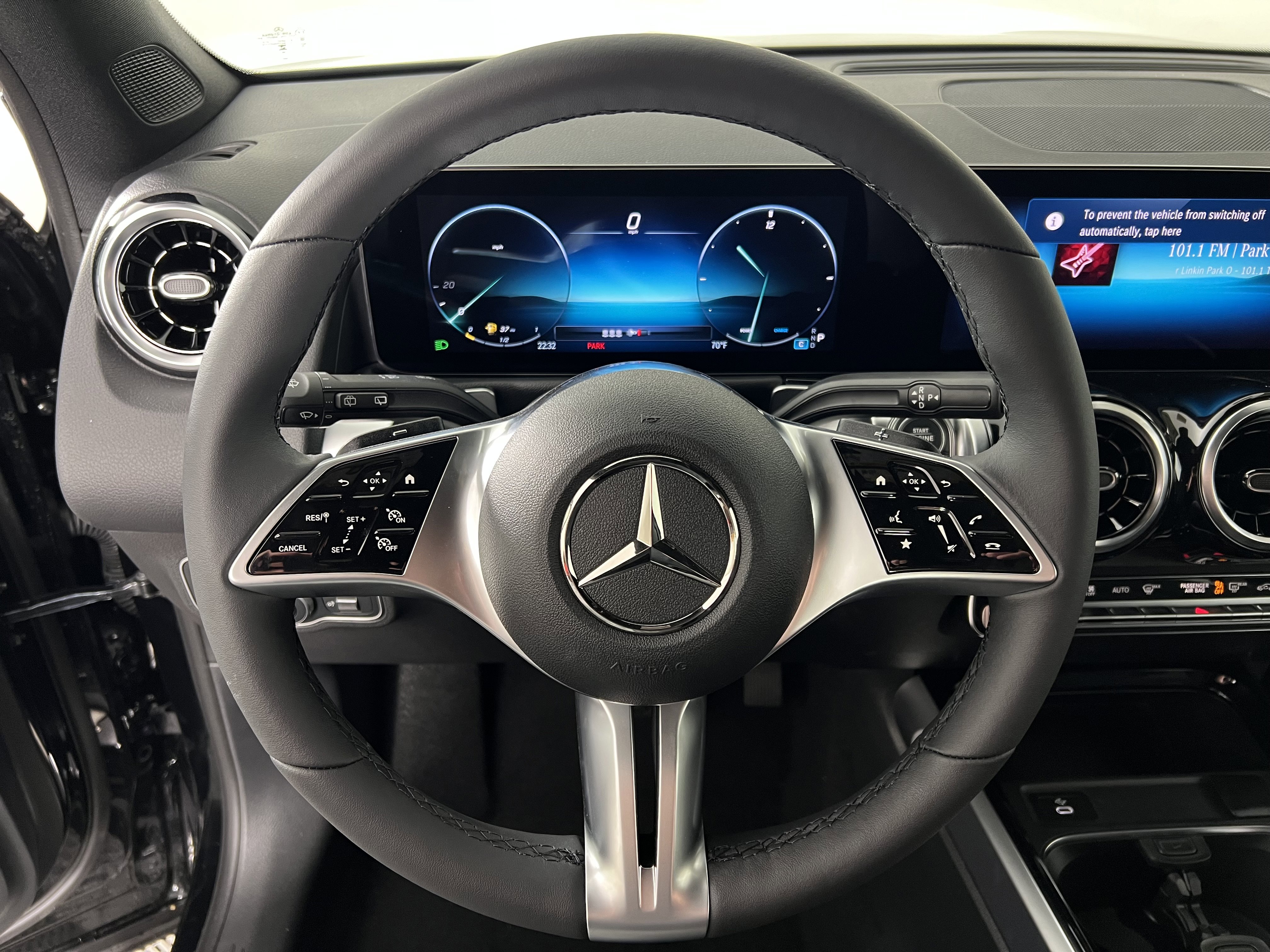 Used 2026 Mercedes-Benz GLB 250 4MATIC image 27