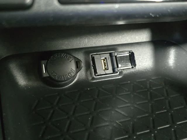 Used 2022 Toyota RAV4 XLE w/ Convenience Package image 39