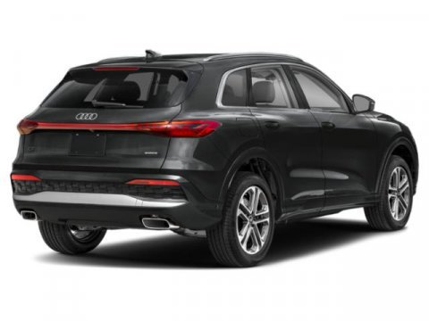 Used 2025 Audi Q5 Premium Plus AWD/4WD image 2