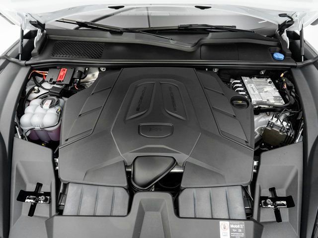 Certified 2025 Porsche Cayenne image 26