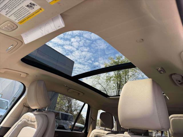 Used 2023 Lincoln Aviator Reserve w/ Elements Package Plus AWD/4WD image 20