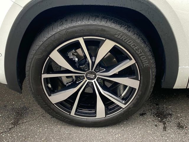Used 2024 Volkswagen Atlas SEL Premium R-Line AWD/4WD image 6