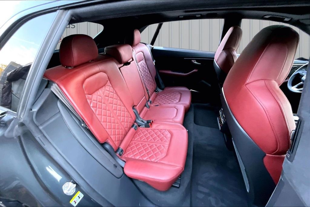 Used 2023 Audi SQ8 Premium Plus w/ SQ8 Luxury Package image 25