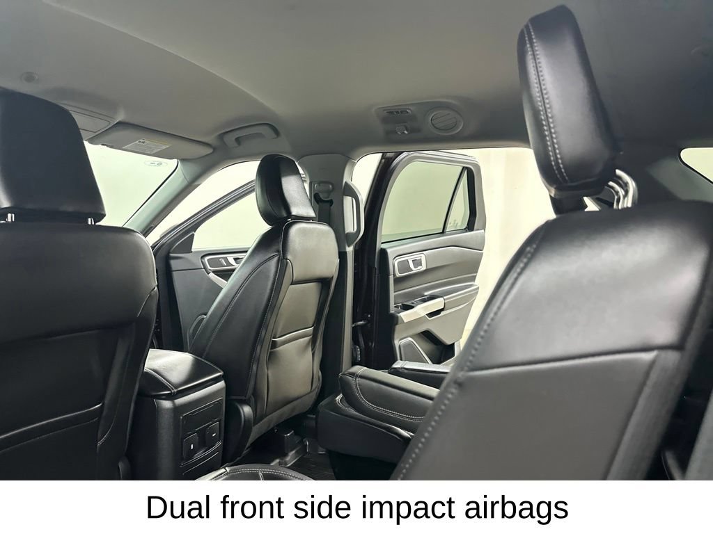 Used 2023 Ford Explorer XLT w/ Equipment Group 202A AWD/4WD image 31