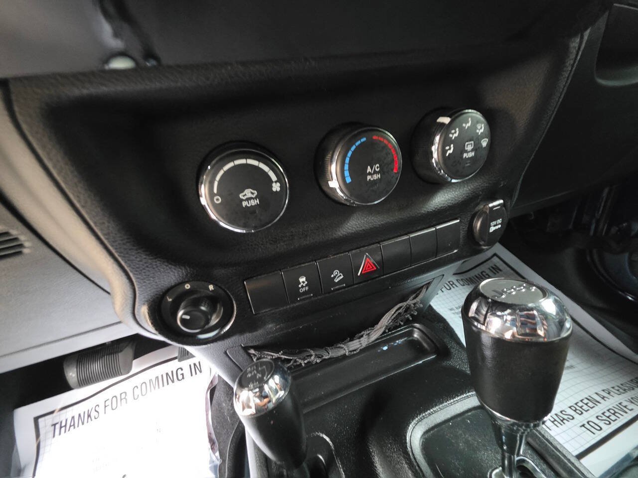 Used 2013 Jeep Wrangler Unlimited Sport AWD/4WD image 9