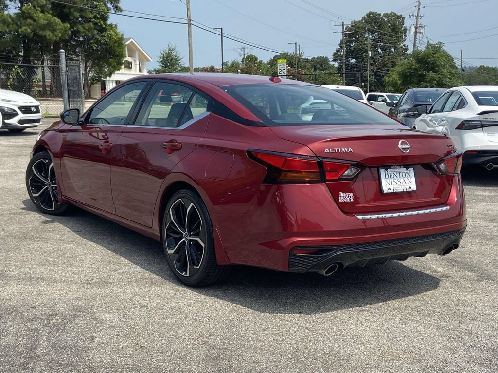 Used 2023 Nissan Altima 2.5 SR FWD image 6