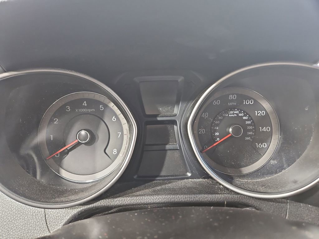 Used 2016 Hyundai Elantra GT image 16