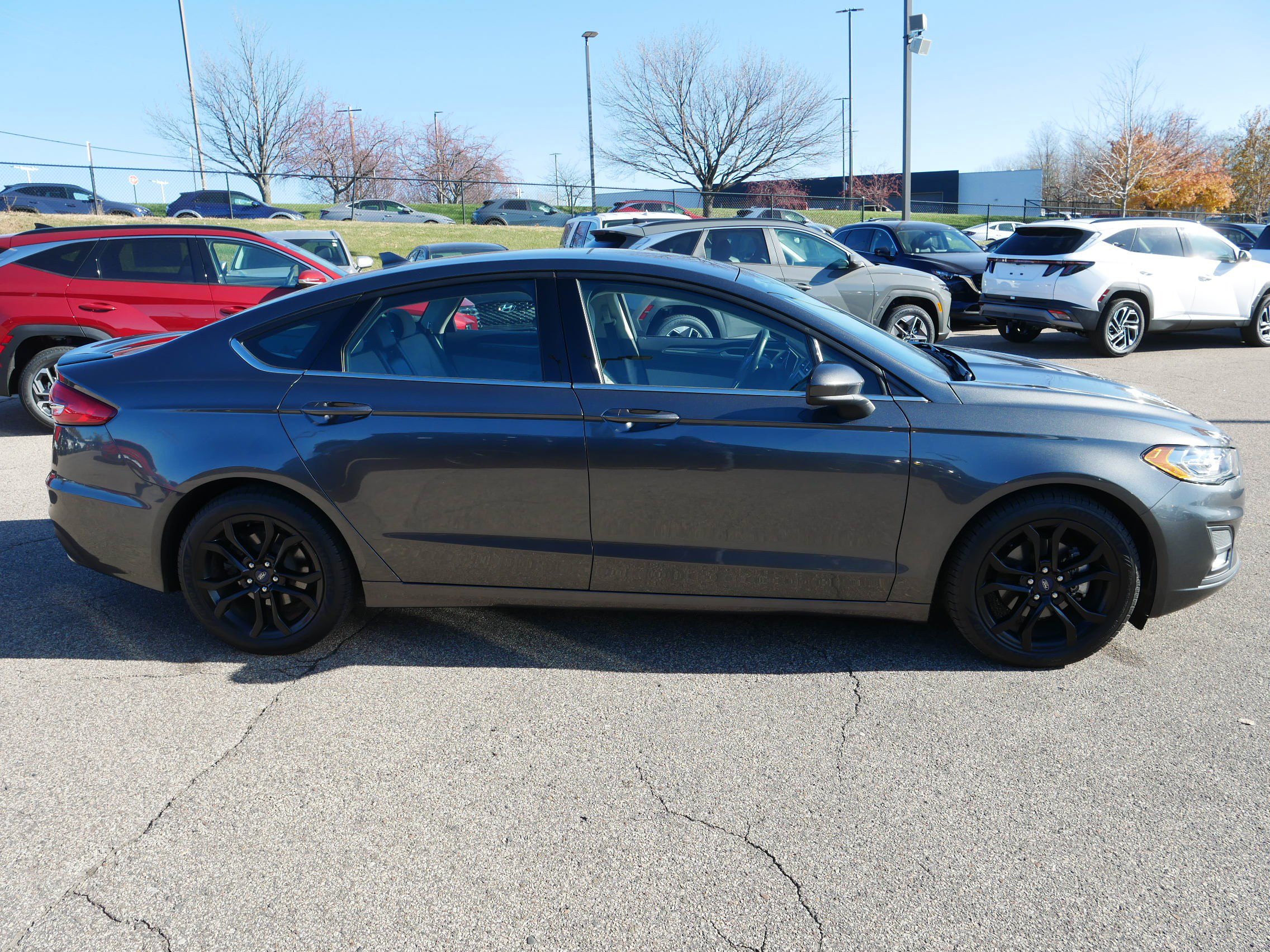 Used 2020 Ford Fusion SE w/ Equipment Group 151A image 5