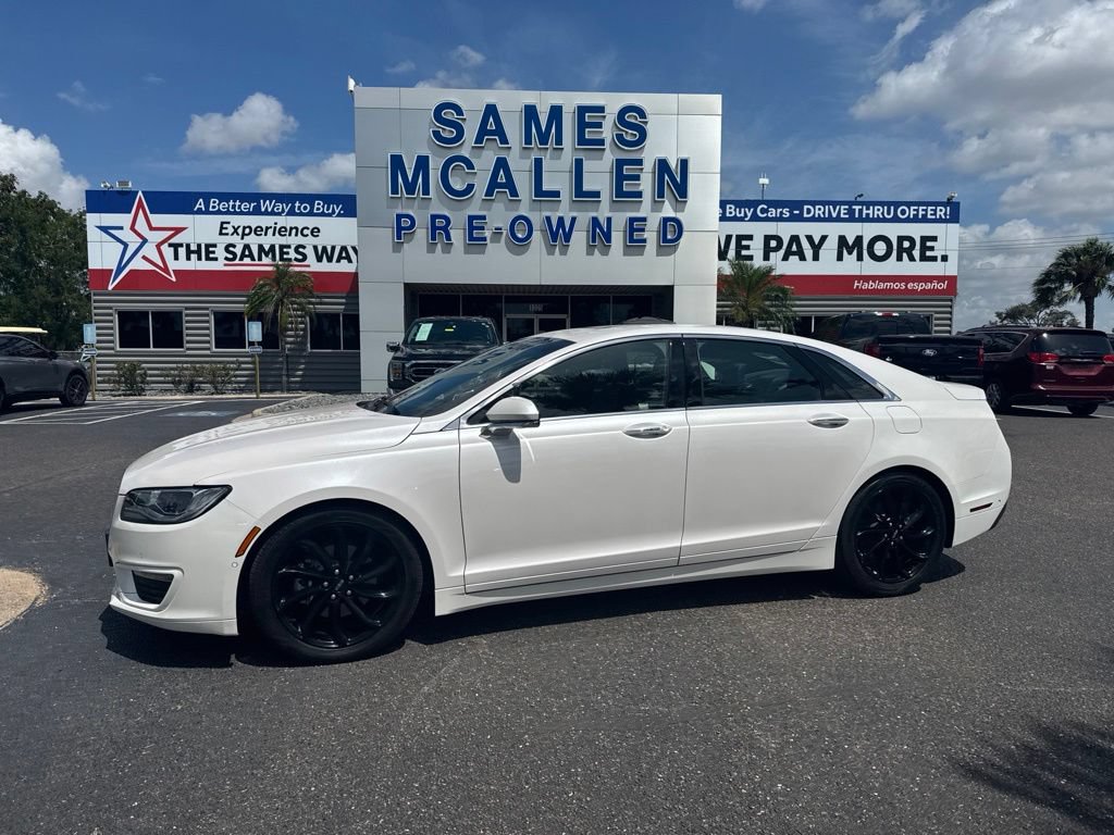 Used 2020 Lincoln MKZ Reserve w/ Luxury Package FWD image 2