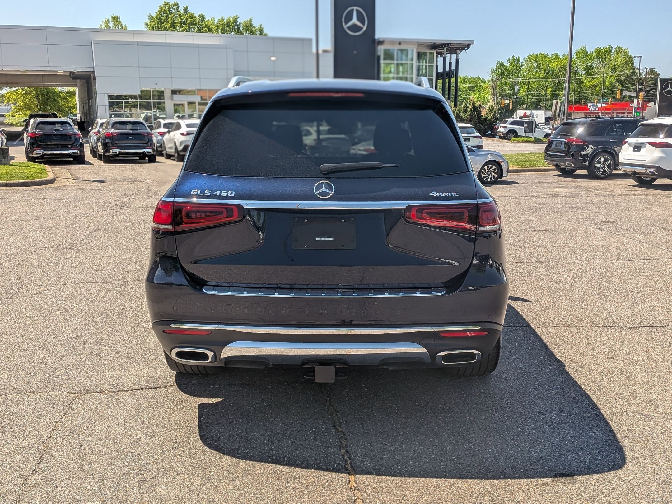 Certified 2022 Mercedes-Benz GLS 450 4MATIC image 4