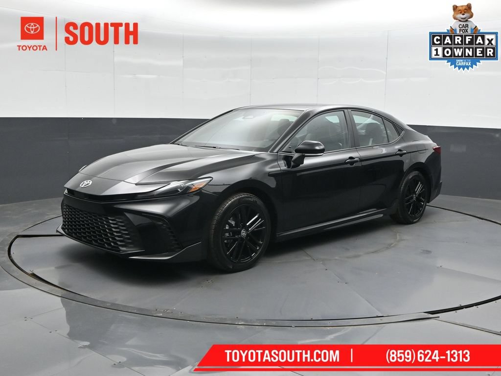 Used 2026 Toyota Camry SE FWD image 6