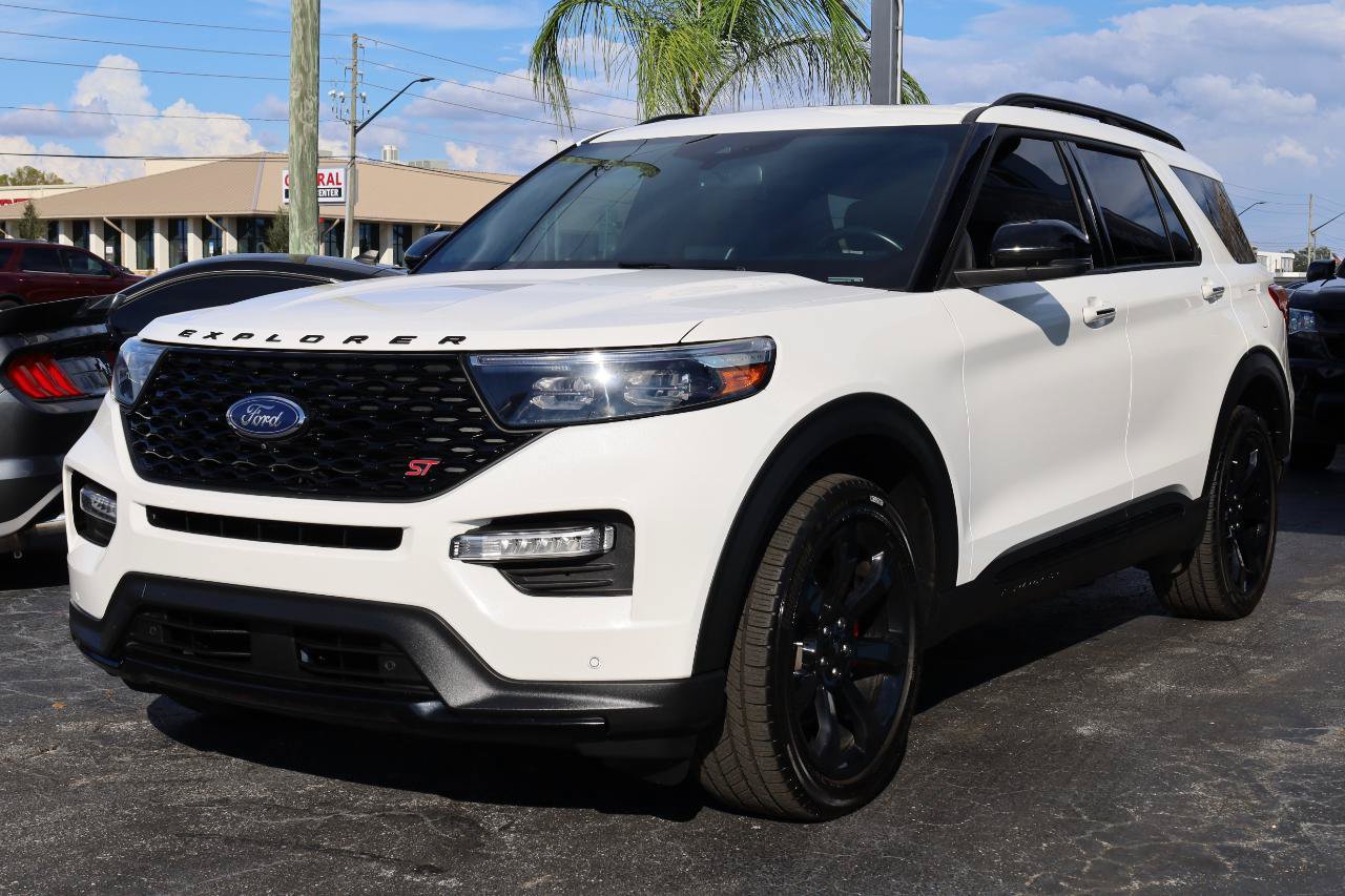 Used 2023 Ford Explorer ST w/ Equipment Group 401A AWD/4WD image 2