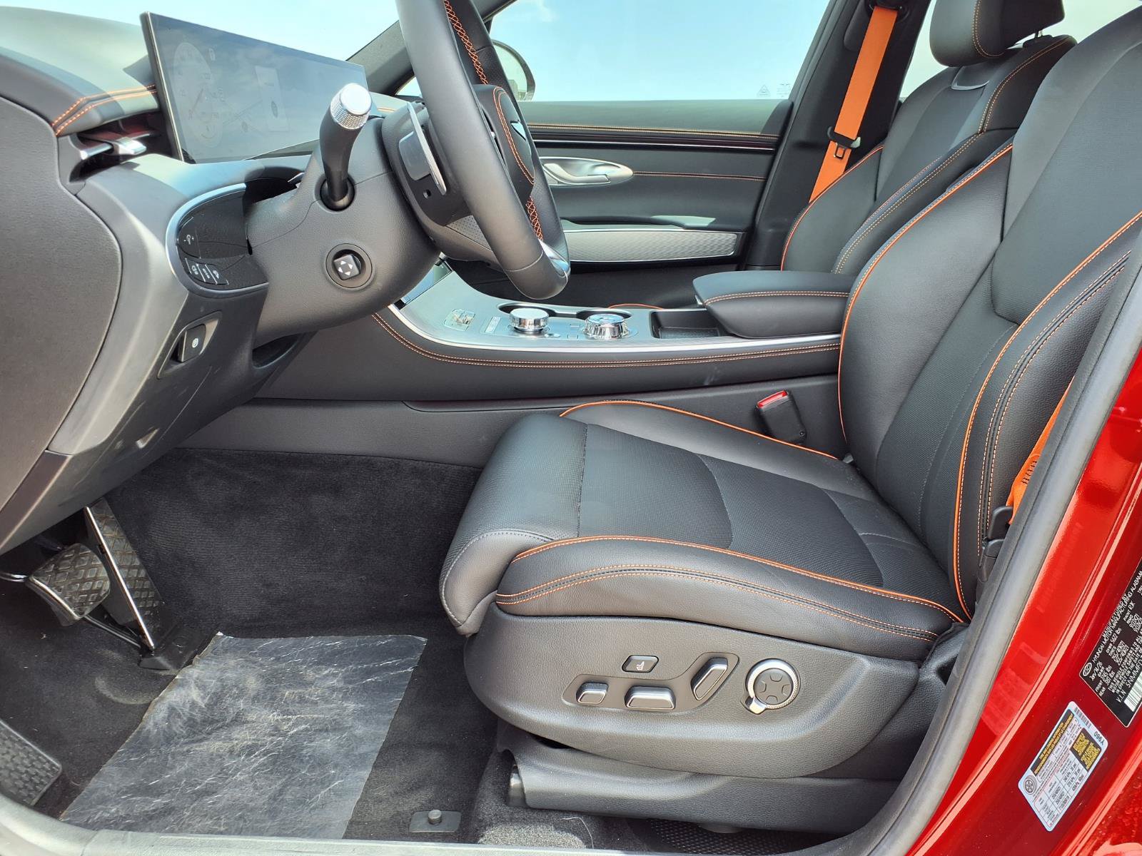 Certified 2026 Genesis GV70 2.5T Sport Prestige AWD/4WD image 23