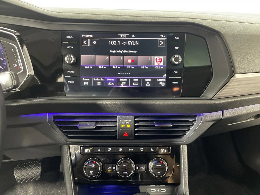 Used 2023 Volkswagen Jetta SEL FWD image 15