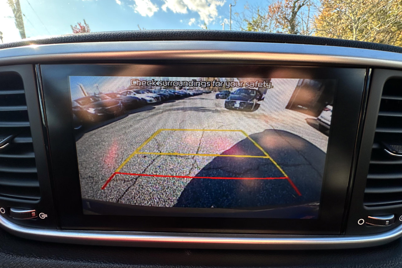 Used 2020 Kia Sportage S image 18