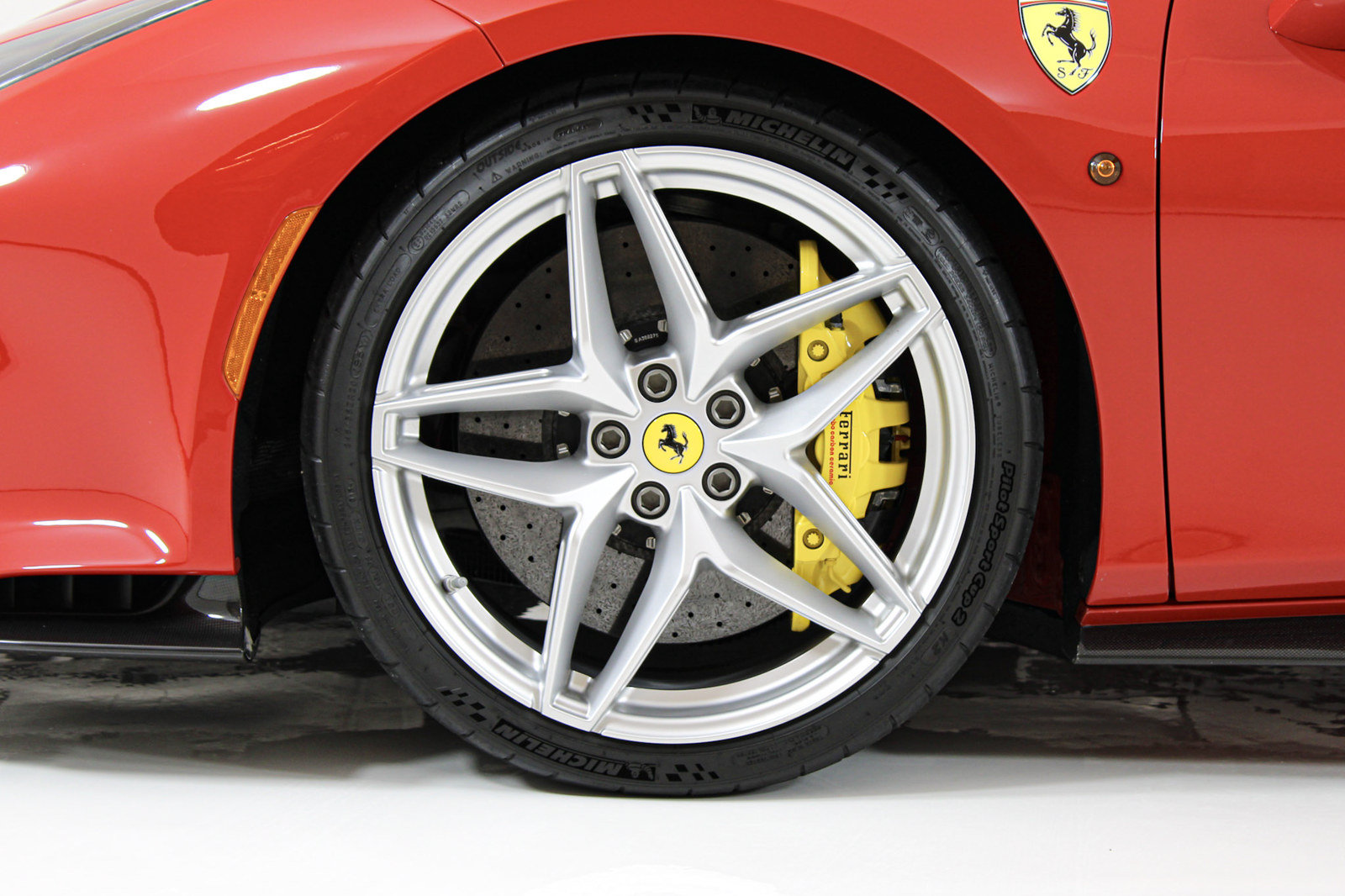 Certified 2019 Ferrari 488 Pista Spider RWD image 22