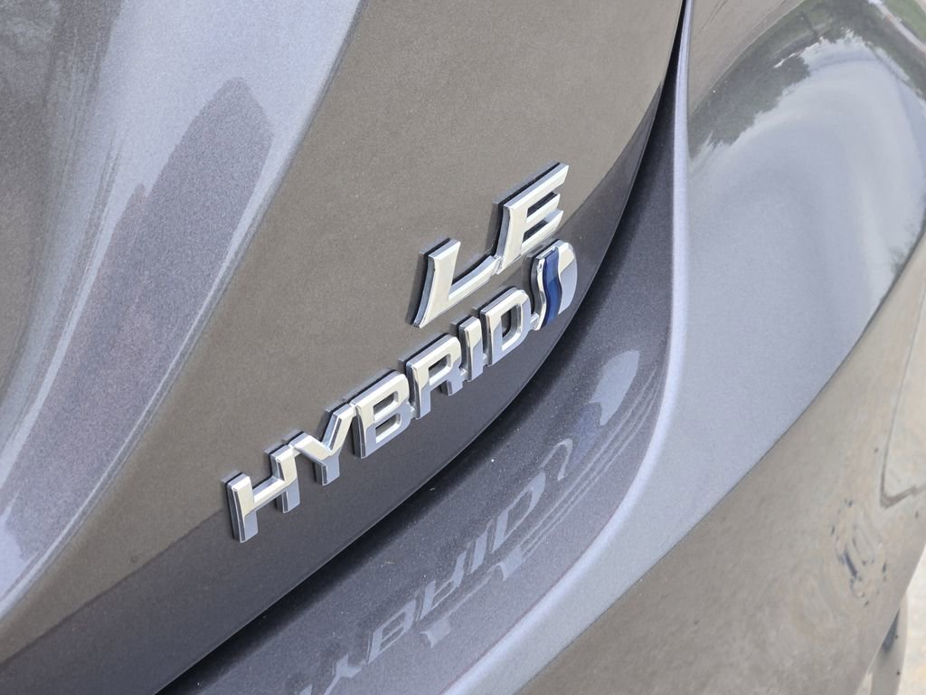 Used 2022 Toyota Camry LE FWD image 10