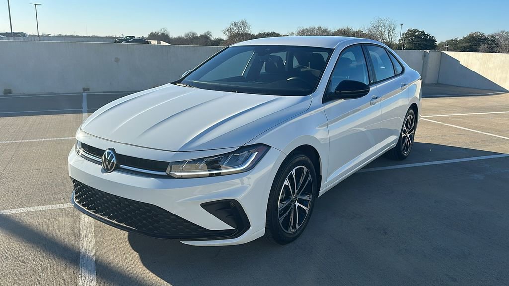 Used 2025 Volkswagen Jetta Sport image 8