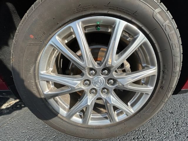 Used 2022 Buick Enclave Premium AWD/4WD image 16