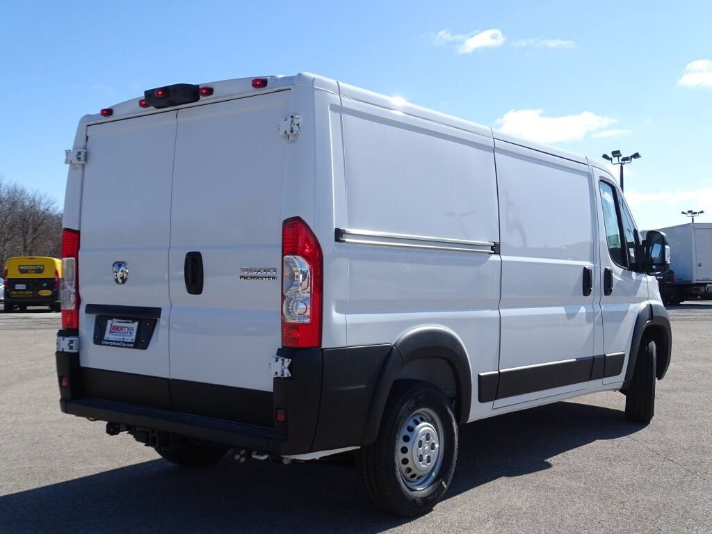 New 2025 RAM ProMaster 3500 w/ Convenience Group FWD image 6