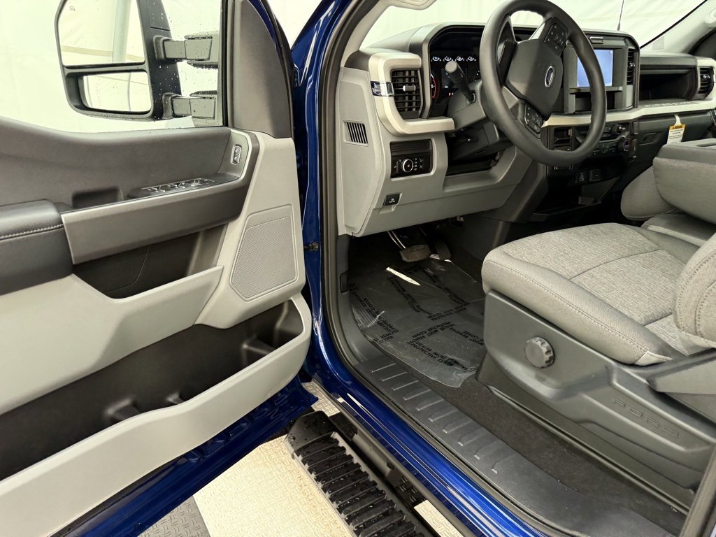 New 2026 Ford F350 4x4 SuperCab Super Duty image 30