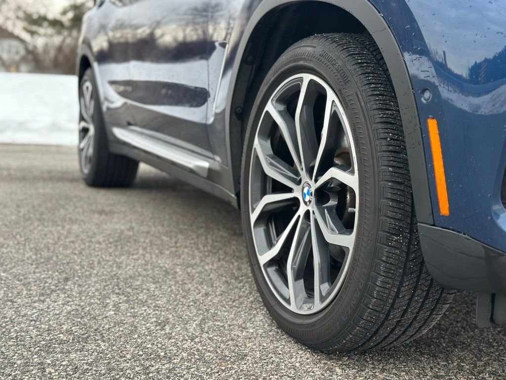 Used 2021 BMW X4 xDrive30i w/ Premium Package image 9