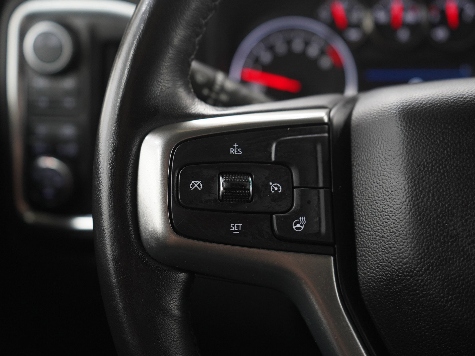 Used 2022 Chevrolet Silverado 1500 RST AWD/4WD image 24
